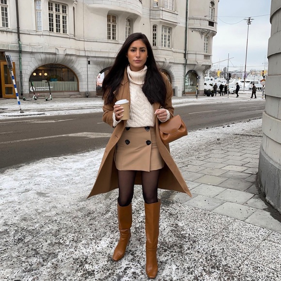 ZARA Double Button Skort - Picture 3 of 7